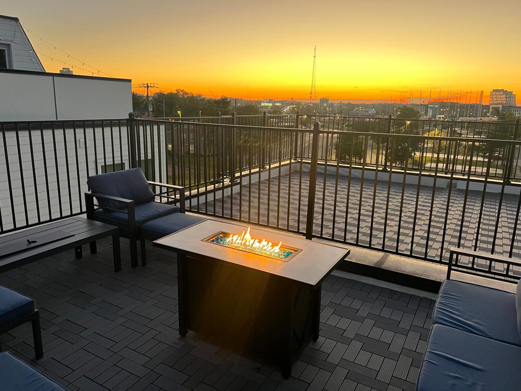 New Elevations Rooftop 5 Min To Downtown Nash Νάσβιλ Εξωτερικό φωτογραφία